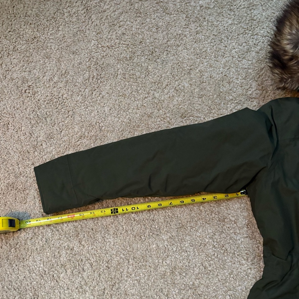 The North Face Women's Green Ski Jacket - Picture 8 of 12